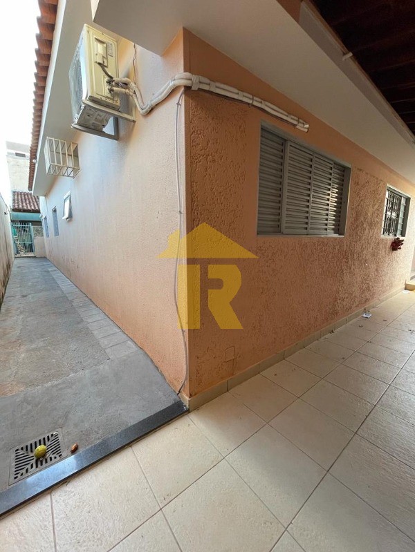 Casa com 3 quartos à venda, 164m² — foto 24 de 28