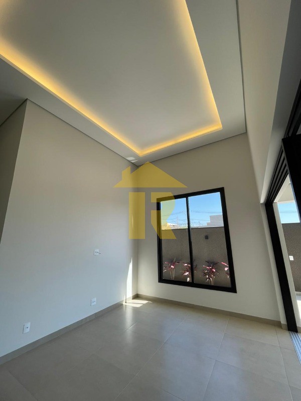 Casa de Condomínio com 3 quartos à venda, 228m² — foto 9 de 44