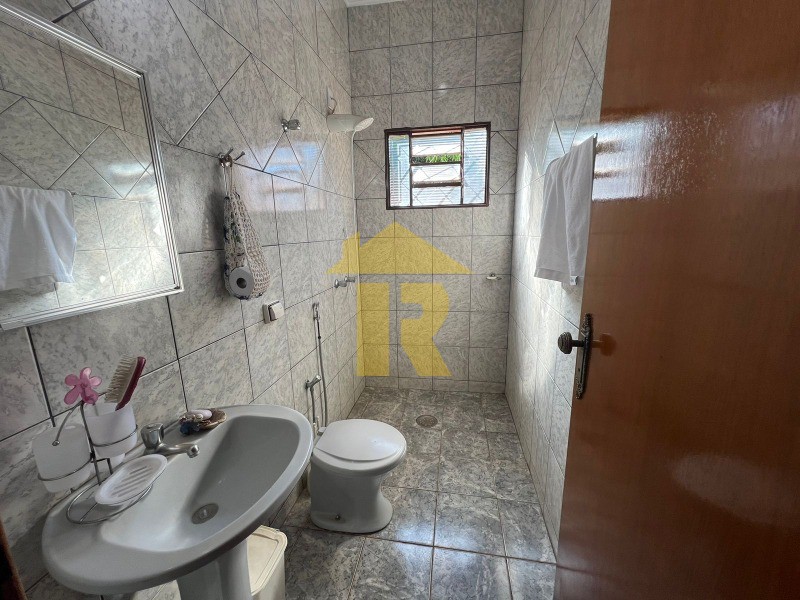 Casa com 3 quartos à venda, 132m² — foto 13 de 24