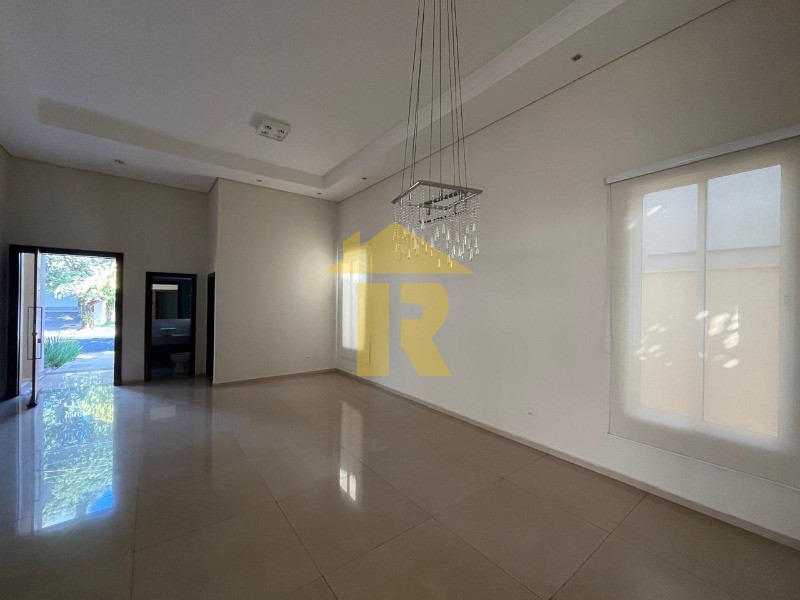 Casa de Condomínio com 3 quartos à venda e aluguel, 254m² — foto 3 de 26