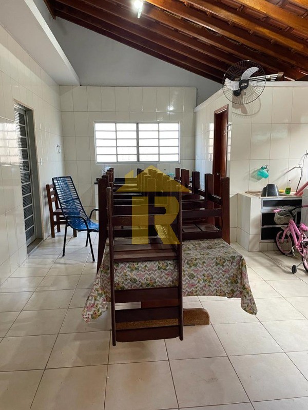 Casa com 3 quartos à venda, 164m² — foto 20 de 28