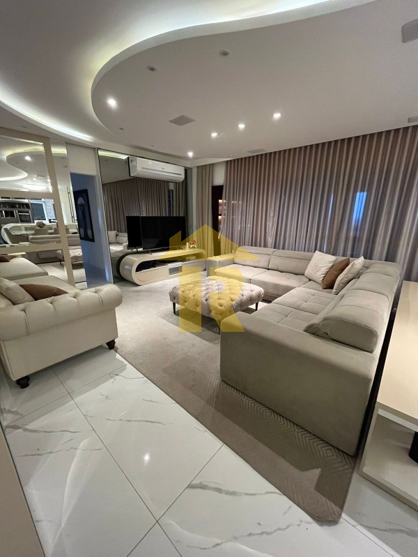Apartamento com 3 quartos à venda, 174m² — foto 2 de 17
