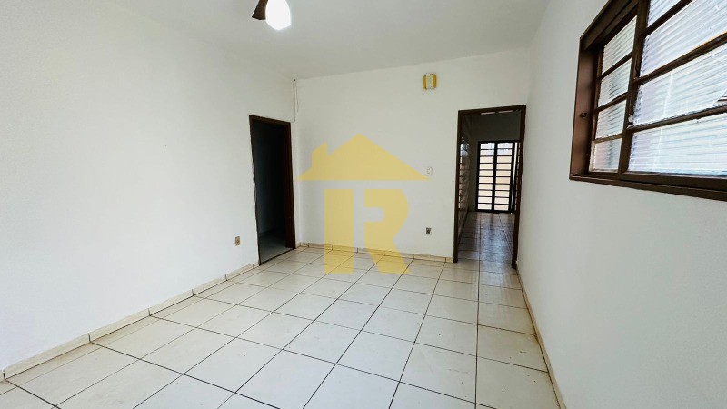 Casa com 3 quartos à venda e aluguel, 140m² — foto 9 de 17