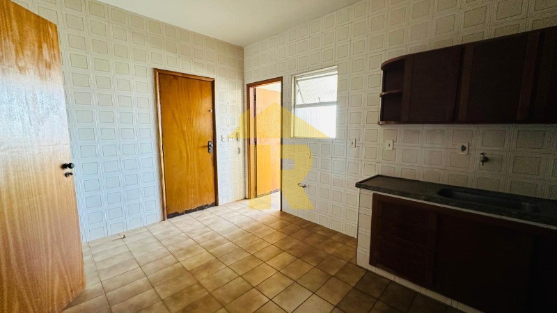 Apartamento com 3 quartos à venda, 159m² — foto 14 de 23