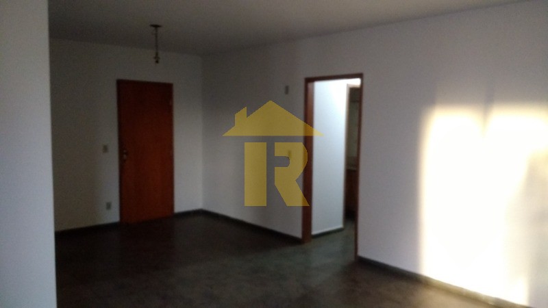 Apartamento com 3 quartos à venda, 120m² — foto 2 de 10