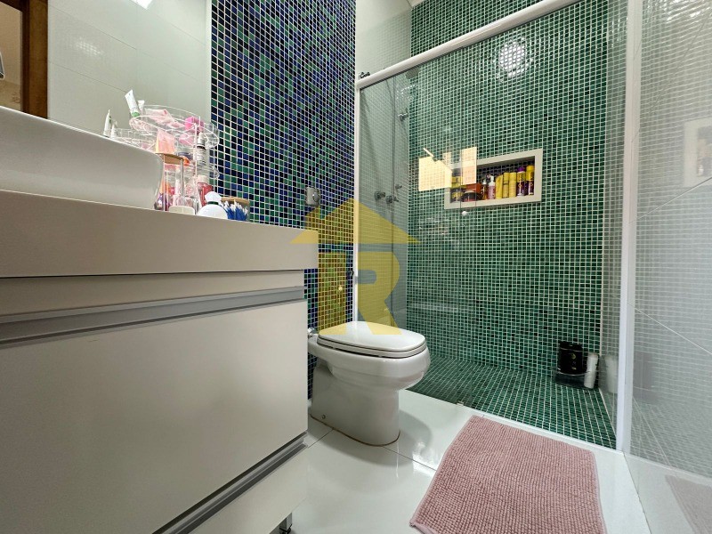 Casa de Condomínio com 3 quartos à venda, 260m² — foto 14 de 24