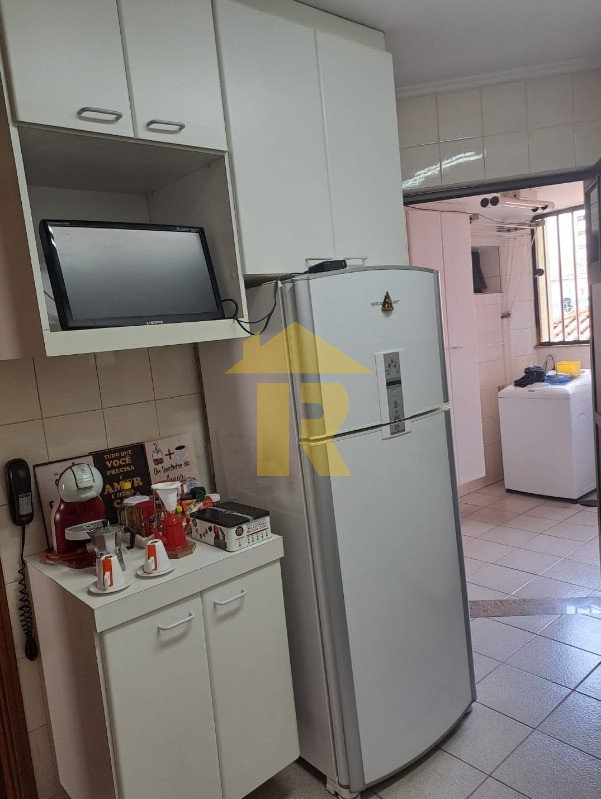 Apartamento com 3 quartos à venda, 150m² — foto 10 de 19