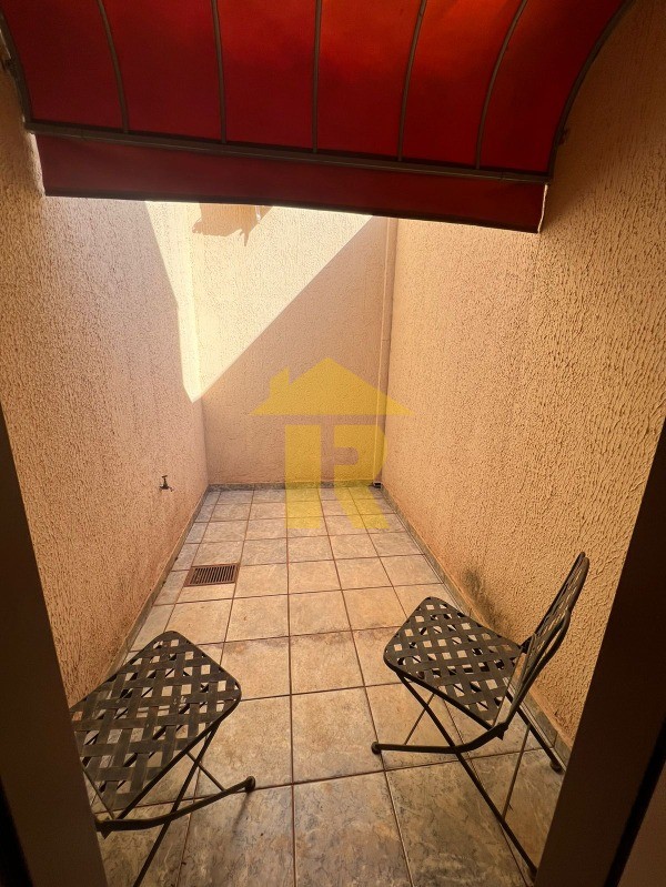 Casa com 3 quartos à venda, 132m² — foto 22 de 24
