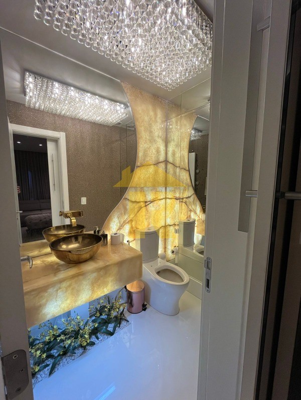 Apartamento com 3 quartos à venda, 174m² — foto 3 de 17