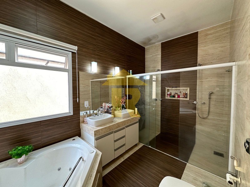 Casa de Condomínio com 3 quartos à venda, 260m² — foto 16 de 24