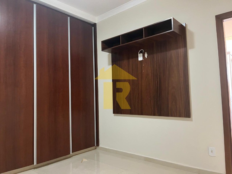 Casa de Condomínio com 3 quartos à venda e aluguel, 254m² — foto 12 de 26