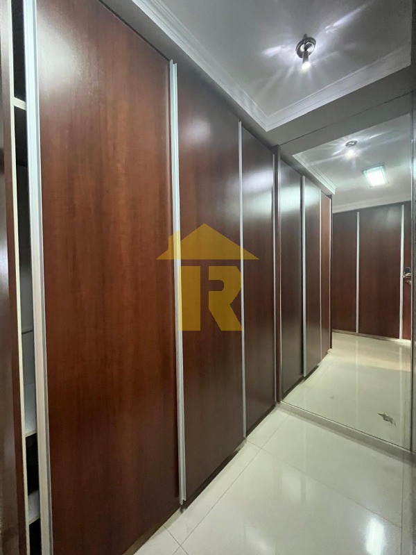 Casa de Condomínio com 3 quartos à venda e aluguel, 254m² — foto 18 de 26