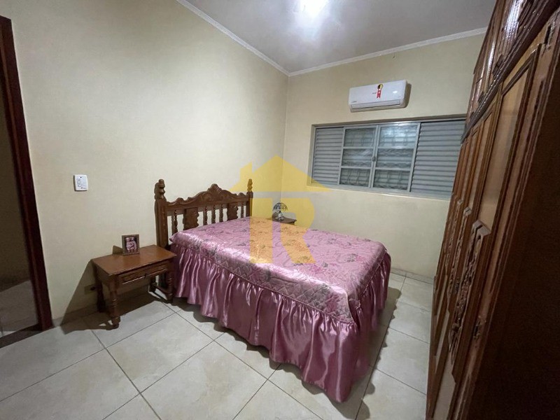 Casa com 3 quartos à venda, 164m² — foto 9 de 28