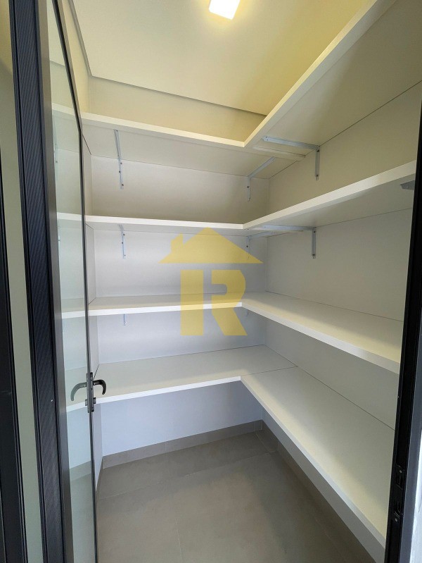 Casa de Condomínio com 3 quartos à venda, 228m² — foto 37 de 44