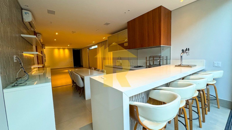 Casa de Condomínio com 4 quartos à venda e aluguel, 543m² — foto 6 de 29