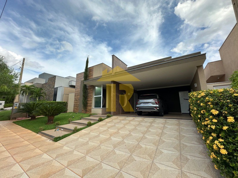 Casa de Condomínio com 3 quartos à venda, 260m² — foto 2 de 24