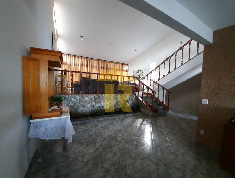 Casa com 3 quartos à venda e aluguel, 320m² — foto 4 de 17