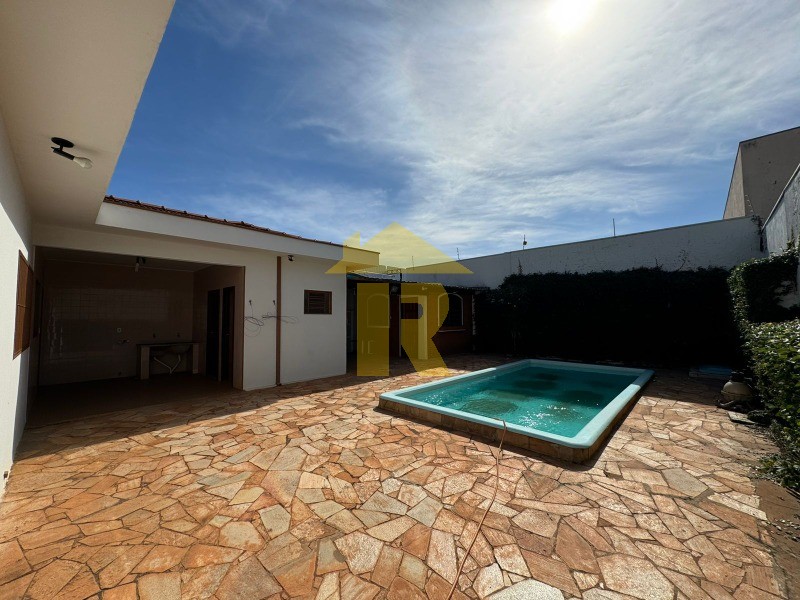 Casa com 3 quartos à venda, 290m² — foto 18 de 22