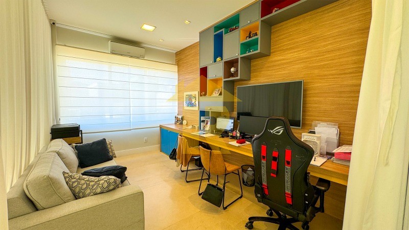 Casa de Condomínio com 4 quartos à venda, 650m² — foto 12 de 30
