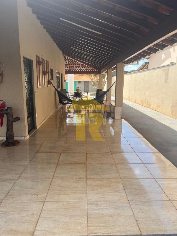 Casa de Condomínio com 3 quartos à venda, 240m² — foto 28 de 34