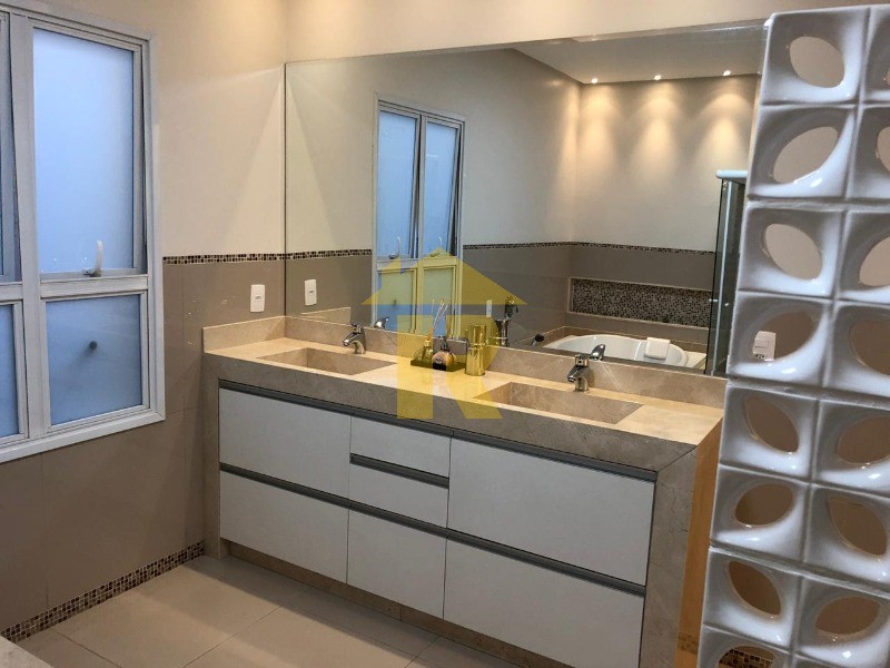 Casa de Condomínio com 3 quartos à venda, 250m² — foto 13 de 27