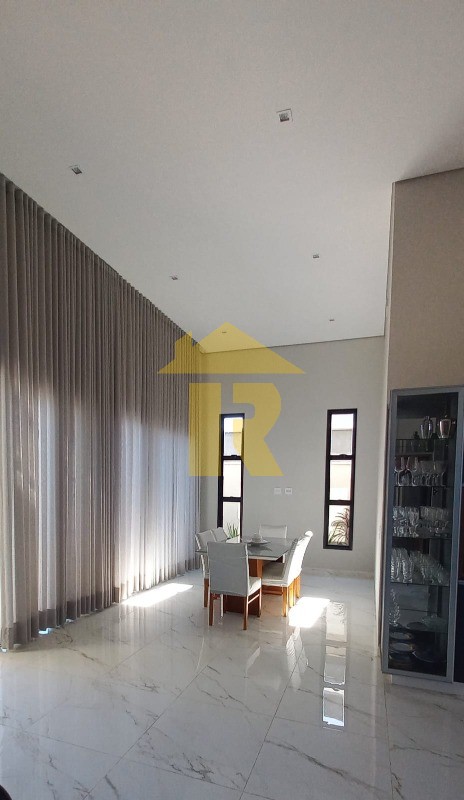 Casa de Condomínio com 3 quartos à venda, 225m² — foto 6 de 21