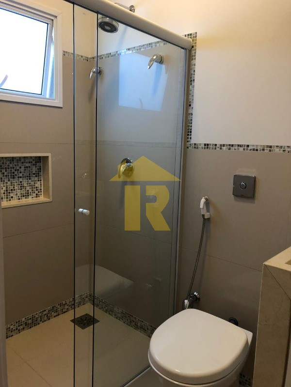 Casa de Condomínio com 3 quartos à venda, 250m² — foto 17 de 27