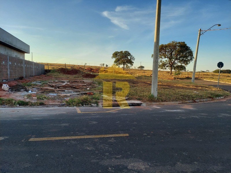 Terreno / Lote / Condomínio  à venda, 327m² — foto 4 de 4