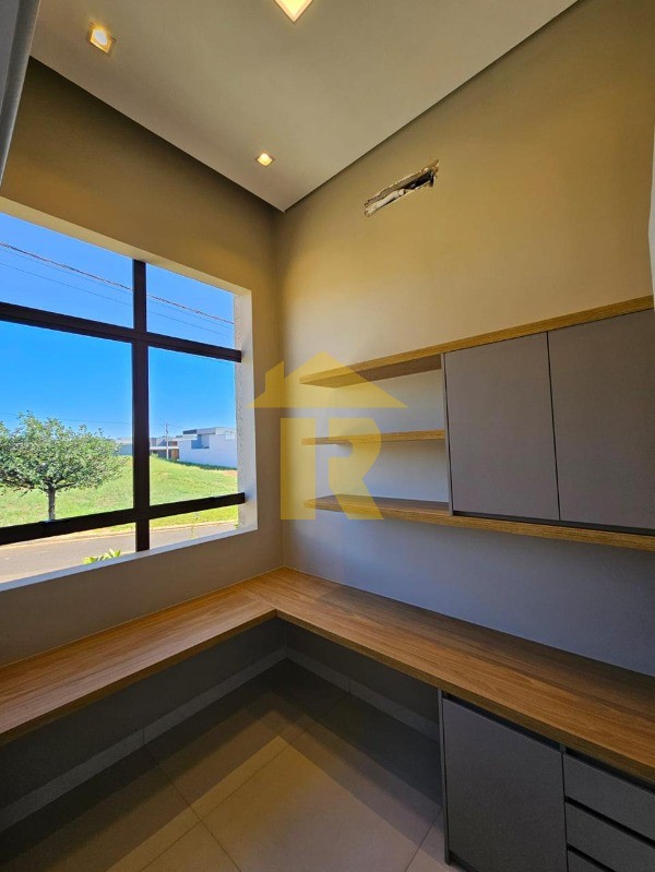 Casa de Condomínio com 3 quartos à venda, 180m² — foto 3 de 26