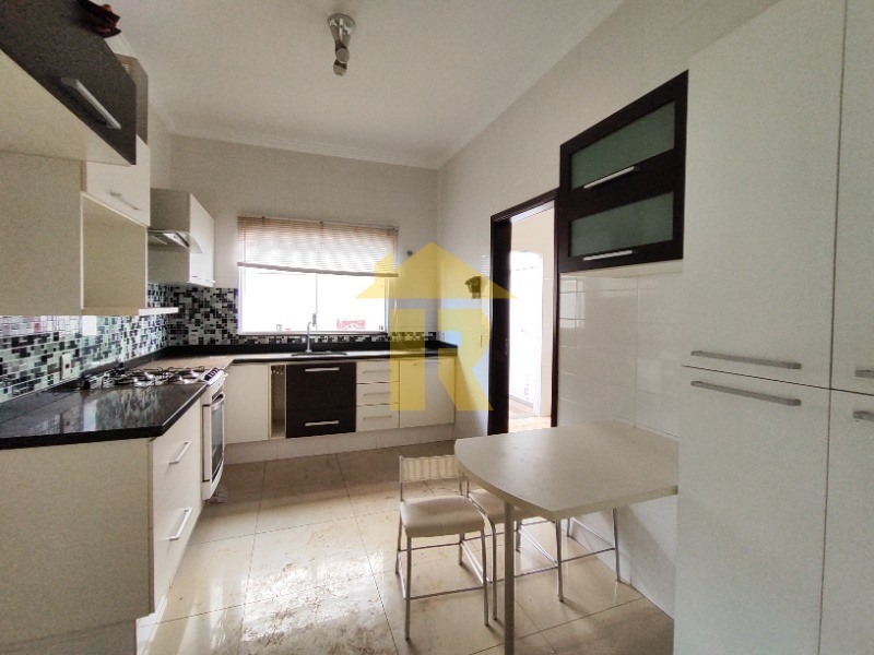 Casa de Condomínio com 3 quartos à venda, 207m² — foto 16 de 19