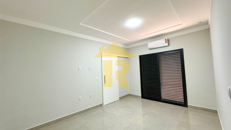 Casa de Condomínio com 3 quartos à venda, 186m² — foto 11 de 24