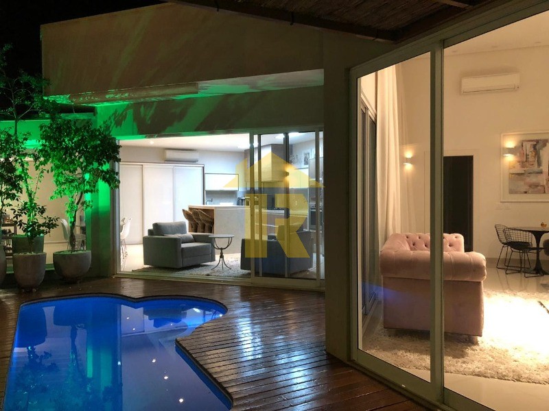 Casa de Condomínio com 3 quartos à venda, 250m² — foto 1 de 27