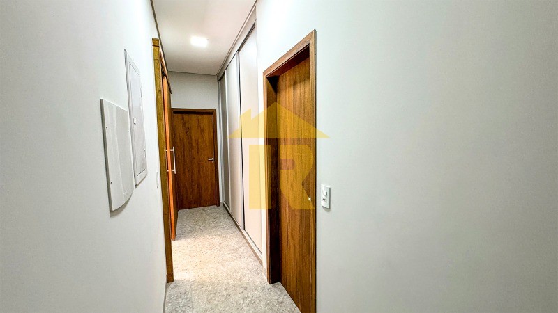 Casa de Condomínio com 3 quartos à venda, 211m² — foto 8 de 27