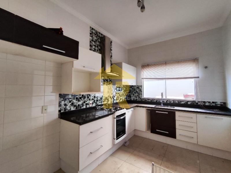 Casa de Condomínio com 3 quartos à venda, 207m² — foto 15 de 19
