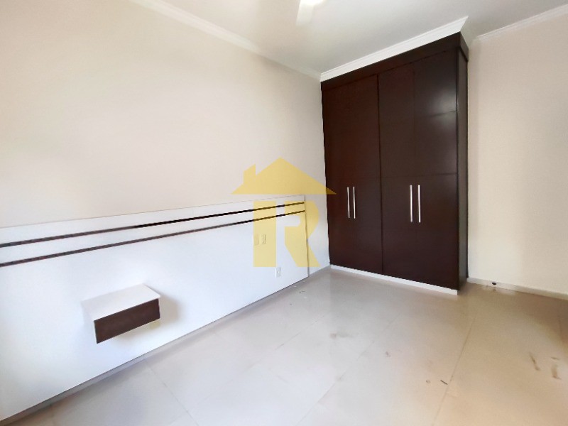 Casa de Condomínio com 3 quartos à venda, 207m² — foto 12 de 19