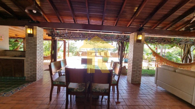 Casa de Condomínio com 4 quartos à venda, 300m² — foto 9 de 40
