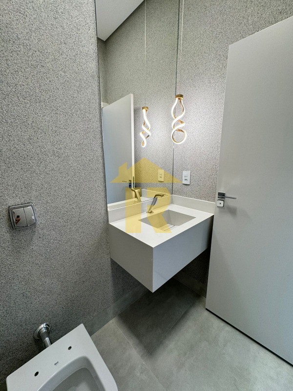 Casa de Condomínio com 3 quartos à venda, 215m² — foto 20 de 32