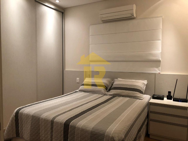 Casa de Condomínio com 3 quartos à venda, 250m² — foto 10 de 27
