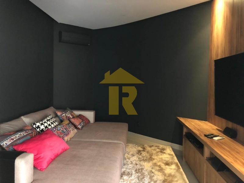 Casa de Condomínio com 3 quartos à venda, 250m² — foto 8 de 27