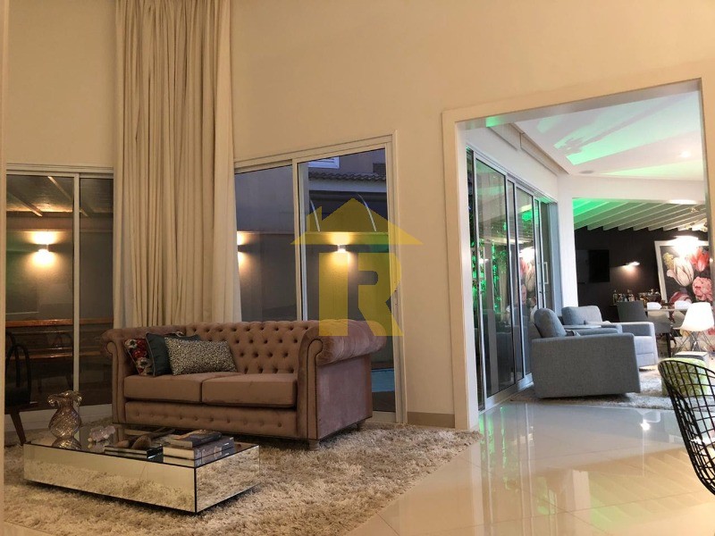 Casa de Condomínio com 3 quartos à venda, 250m² — foto 3 de 27