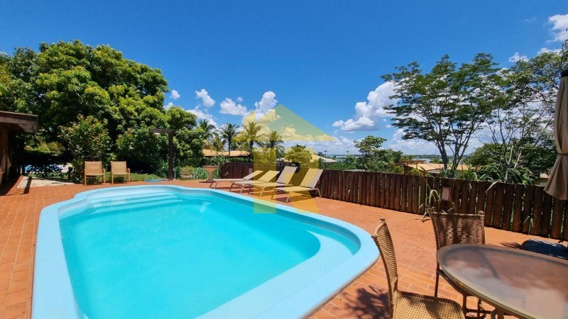 Casa de Condomínio com 4 quartos à venda, 300m² — foto 22 de 40
