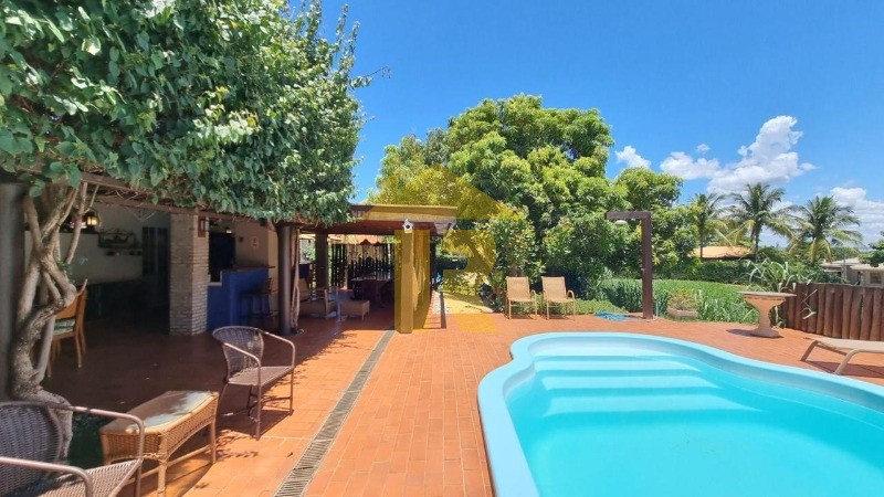 Casa de Condomínio com 4 quartos à venda, 300m² — foto 17 de 40