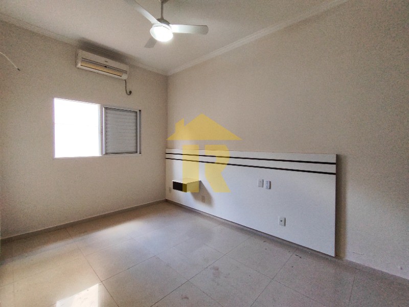 Casa de Condomínio com 3 quartos à venda, 207m² — foto 13 de 19