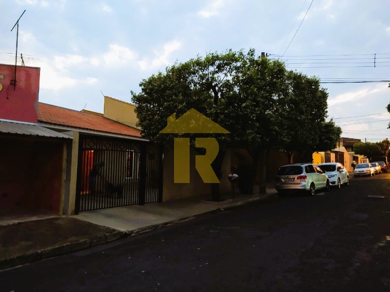 Casa com 2 quartos à venda, 90m² — foto 2 de 10