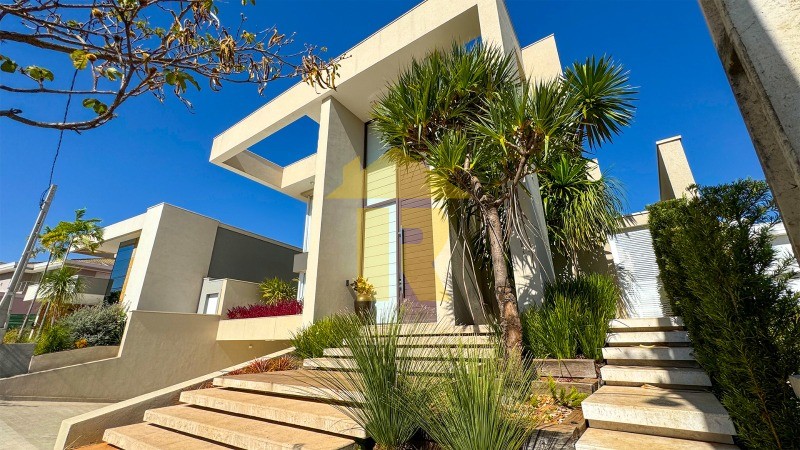Casa de Condomínio com 4 quartos à venda, 650m² — foto 3 de 30
