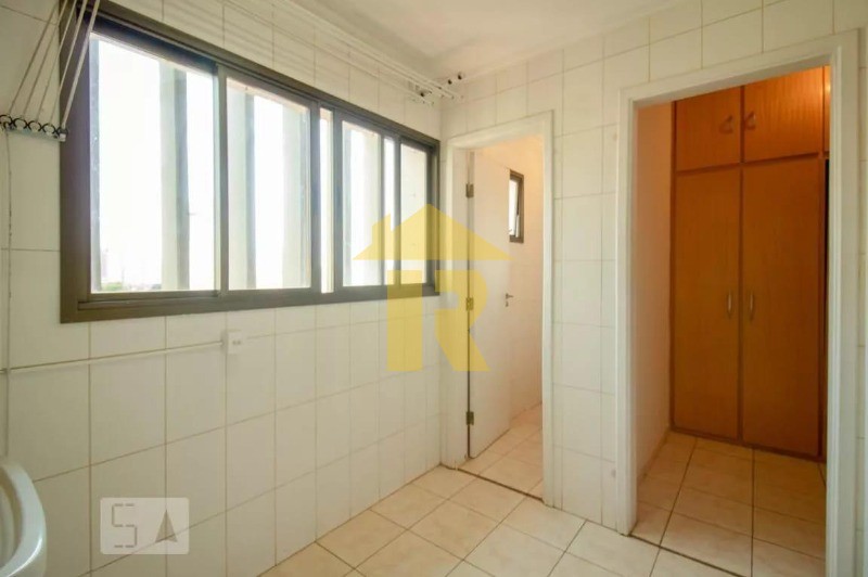 Apartamento com 3 quartos à venda, 126m² — foto 12 de 17