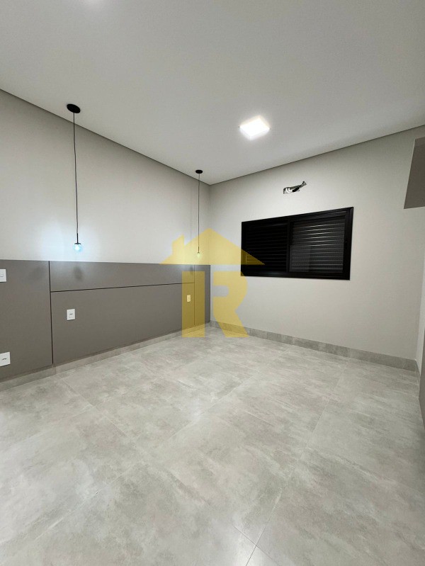 Casa de Condomínio com 3 quartos à venda, 215m² — foto 5 de 32