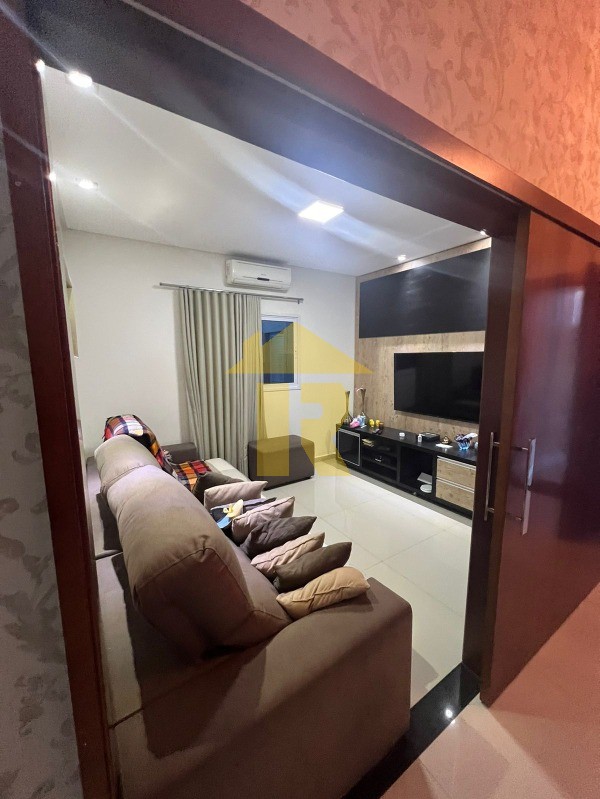 Casa de Condomínio com 3 quartos à venda, 240m² — foto 9 de 21