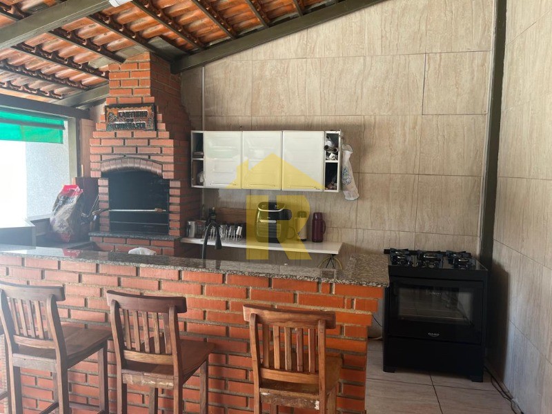 Casa de Condomínio com 3 quartos à venda, 240m² — foto 22 de 34