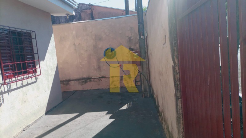 Casa com 2 quartos à venda, 67m² — foto 2 de 15